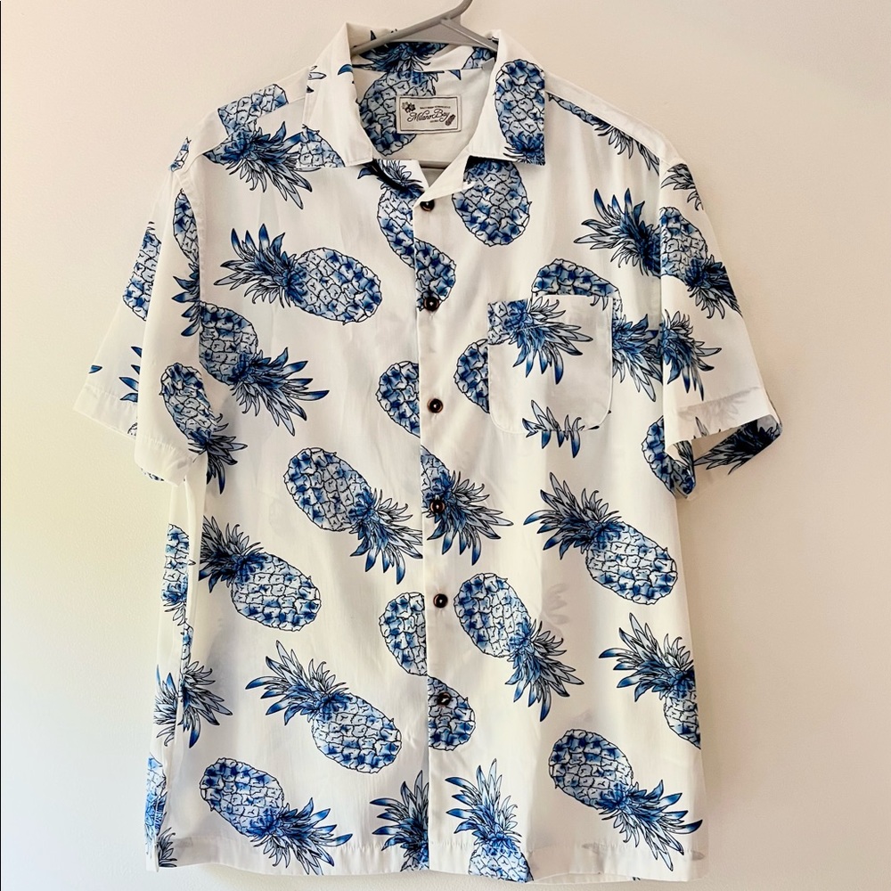 Men’s Milano Bay Short Sleeve Button Down Size Small